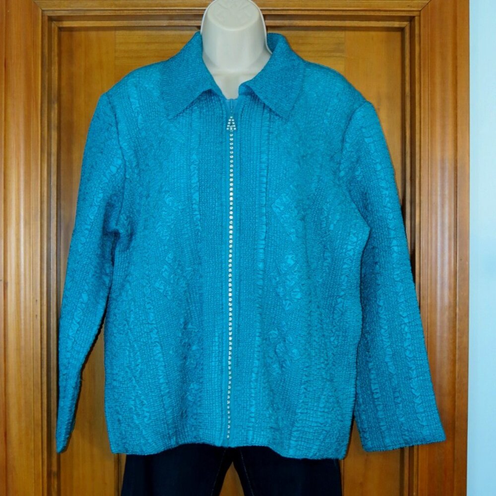 Magic It Fits Woman Bluegreen Crinkle Rhinestone Zip Up Long Sleeve Jacket XL-2X